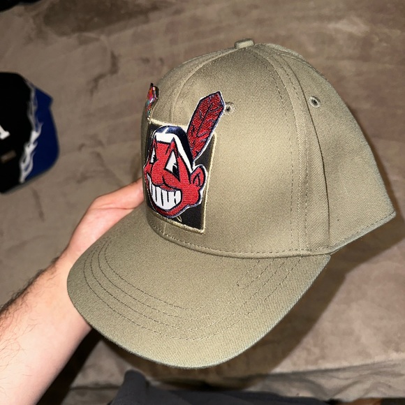 Olive green Cleveland Indians Hat SnapBack  MLB Chief Wahoo - Picture 2 of 4